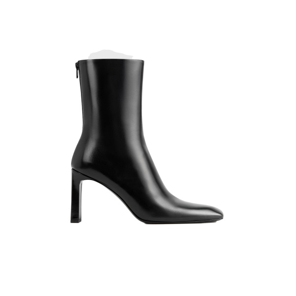 Toteme Bar glossy leather boots in Black