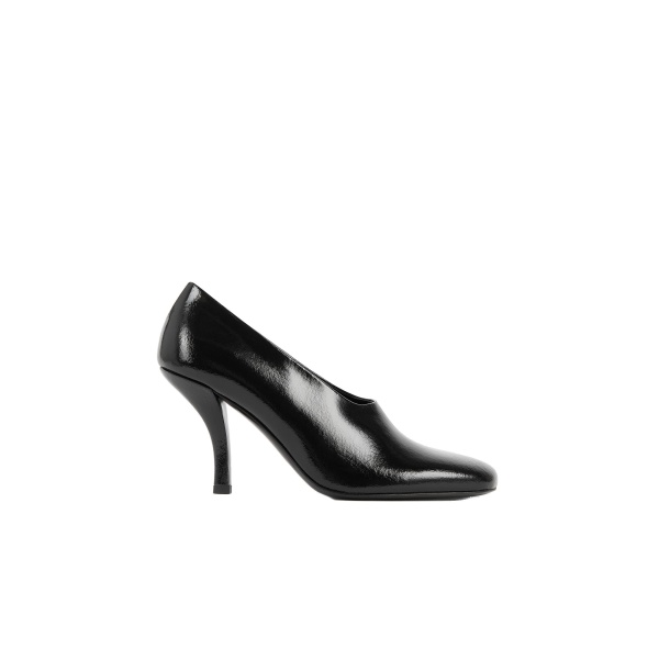 Toteme Contour naplack pumps in Black