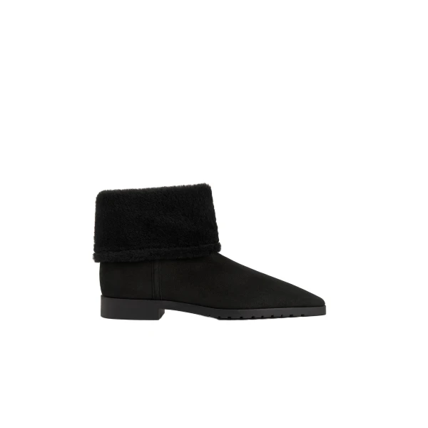 Toteme Fold-down shearling boots in Black