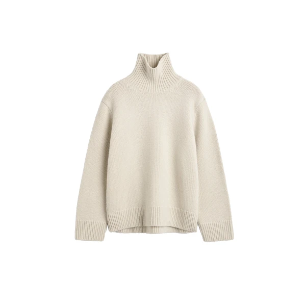 Toteme Oversized lambswool turtleneck in Almond
