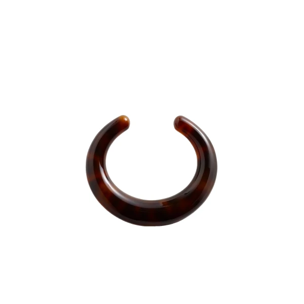 Sculpted cuff in Bonfire