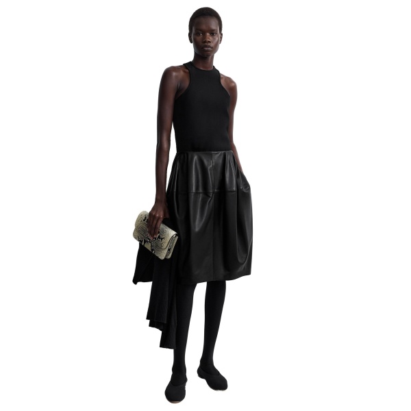 Toteme Sculptural leather skirt in Black, view 2