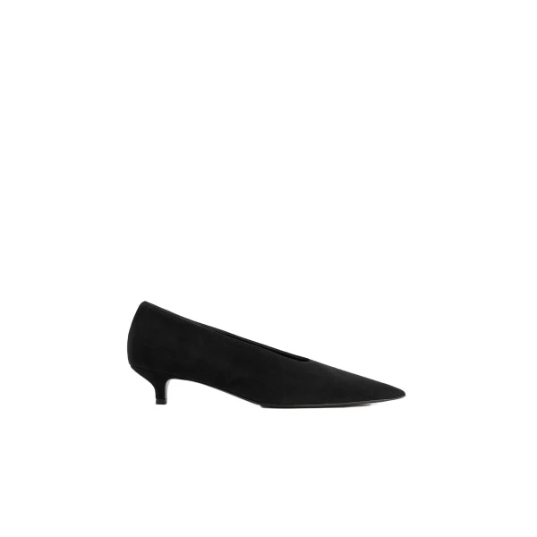 Toteme Sharp suede kitten pumps in Black