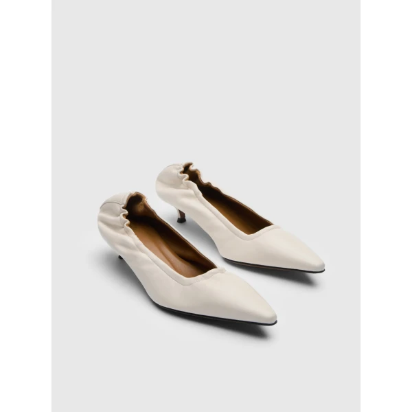 ATP Atelier Valfurva in Linen Pumps Ivory