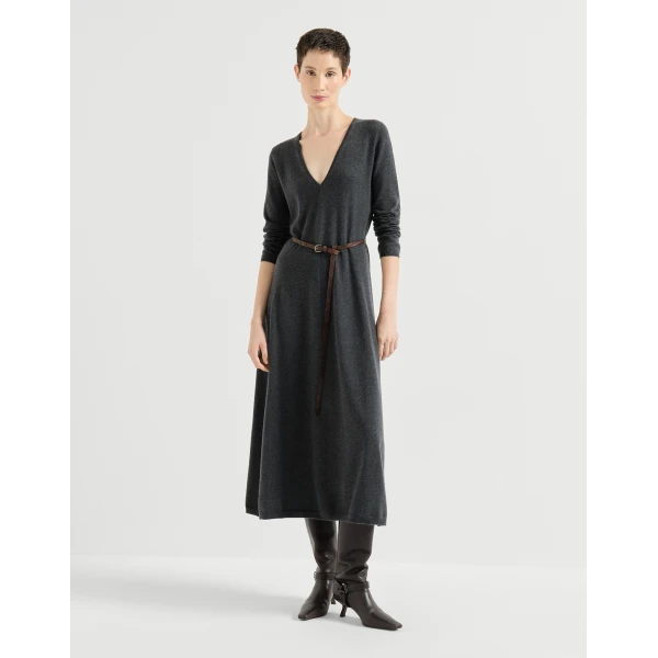 Knit dress with belt