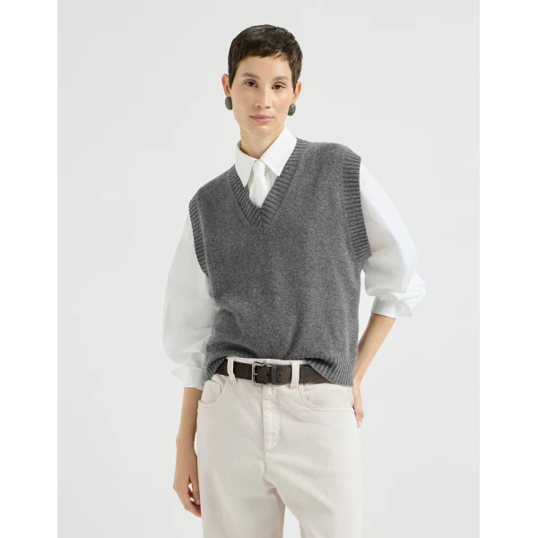 Cashmere knit vest