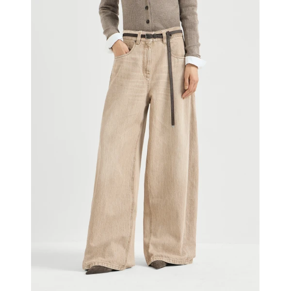 Wide trousers