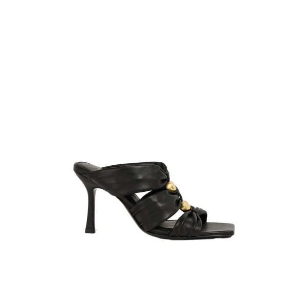 Clara Heel