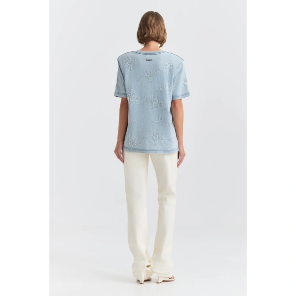 Aje Coast Logo Denim Wash Tee in Light Wash Blue | T-shirts | Coveti