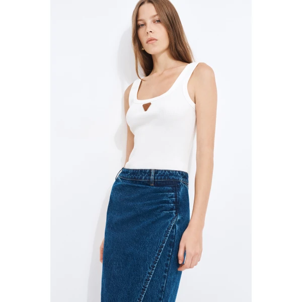 Aje Cowrie Scoop Tank in White | Tops | Coveti