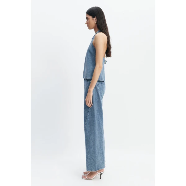 Aje Kendall Adjustable Jeans in Light Wash | Pants | Coveti