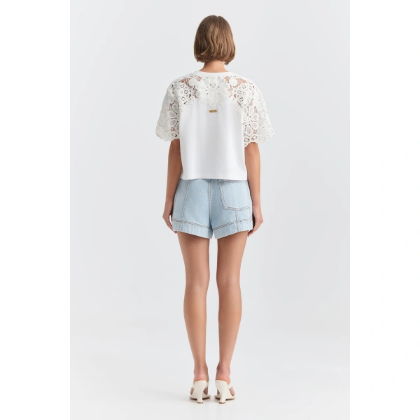Aje Petalie Cropped Tee in Ivory | T-shirts | Coveti