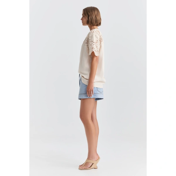 Aje Petalie Oversized Tee in Champagne | T-shirts | Coveti