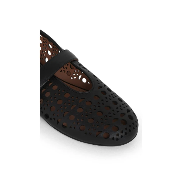 Alaia Ballet Flats in Vienne Lambskin, Black | Flats | Coveti