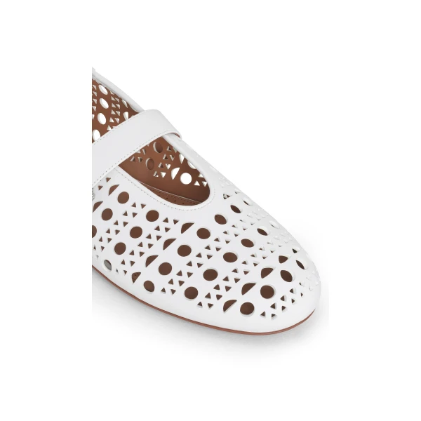 Alaia Ballet Flats in Vienne Lambskin, Off-white | Flats | Coveti