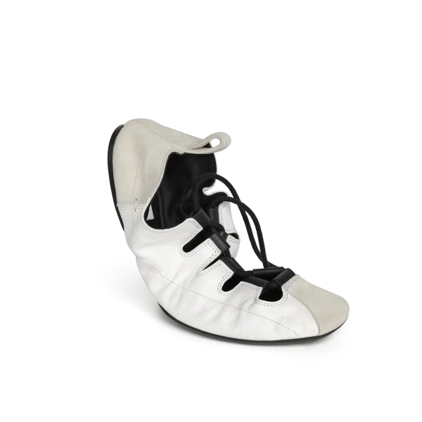 Alaia Fold Laced Flats in Leather, White | Flats | Coveti