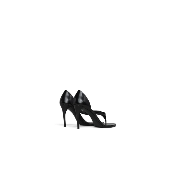 Alaia Infradito Sandals in Patent Calfskin, Black | Sandals | Coveti
