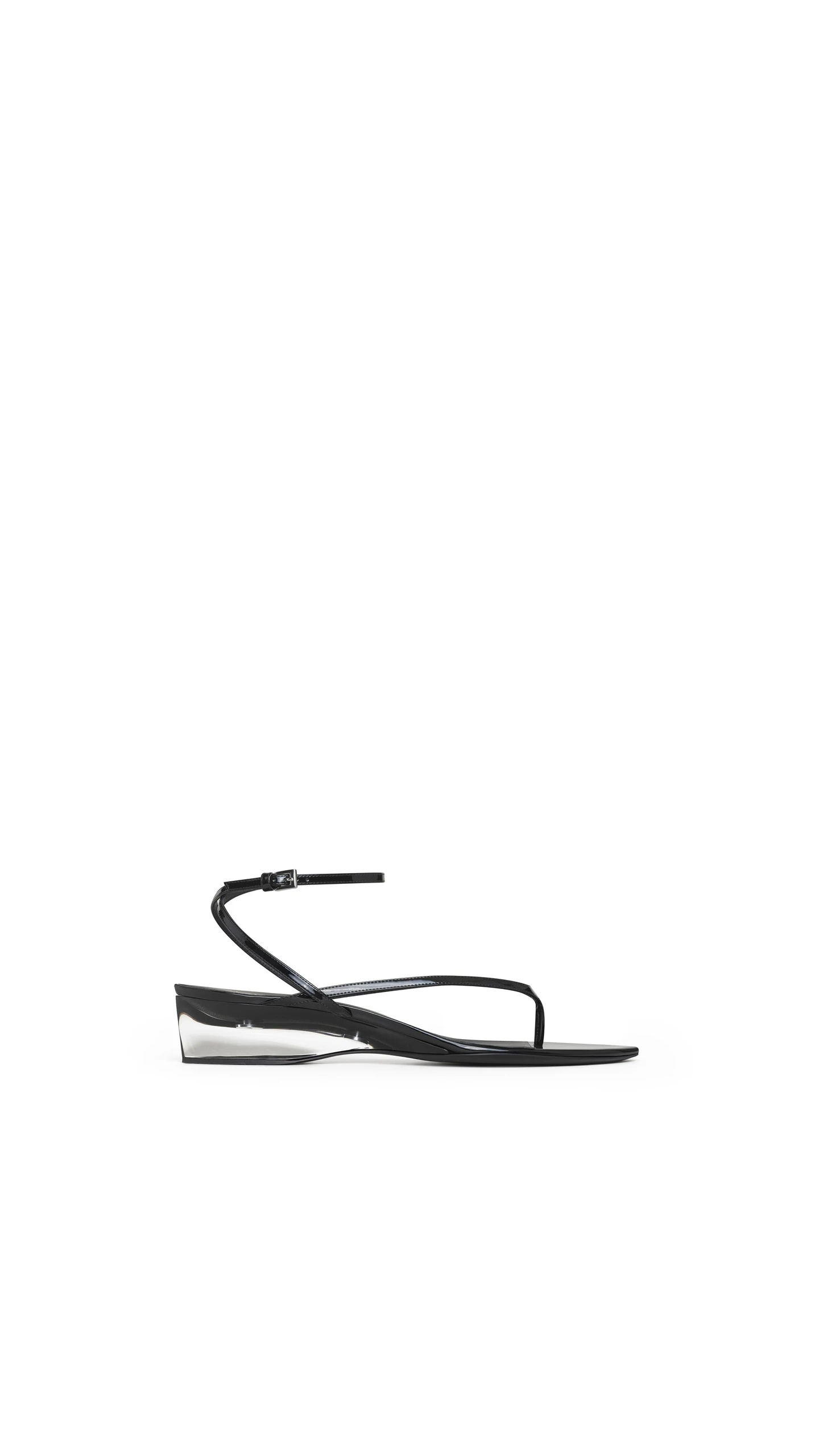 Alaia Invisible Thong in Patent Calfskin, Black Alaia Invisible Thong in Patent Calfskin, Black | Sandals | Coveti