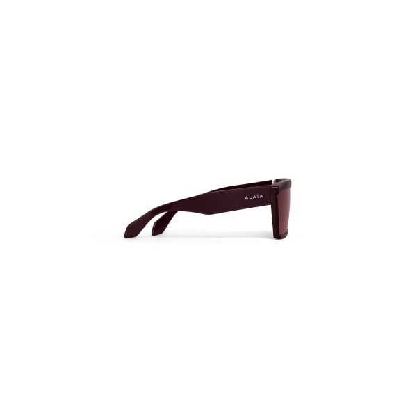Alaia Mask Sunglasses in Red | Sunglasses | Coveti
