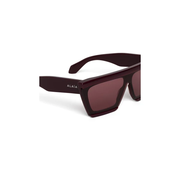 Alaia Mask Sunglasses in Red | Sunglasses | Coveti