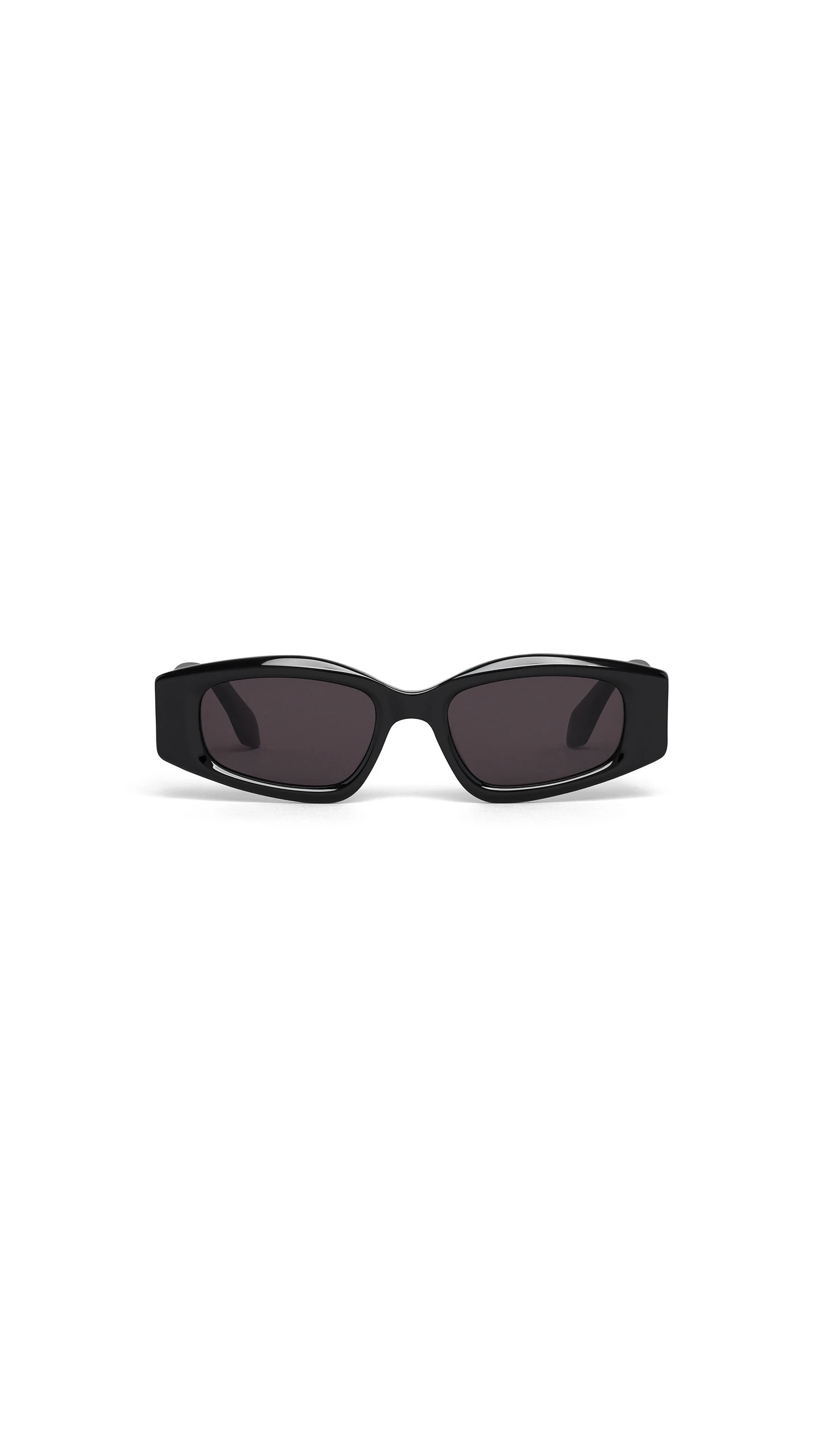 Alaia Oval Sunglasses in Black Alaia Oval Sunglasses in Black | Sunglasses | Coveti