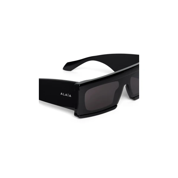 Alaia Rectangular Mask Sunglasses in Black | Sunglasses | Coveti