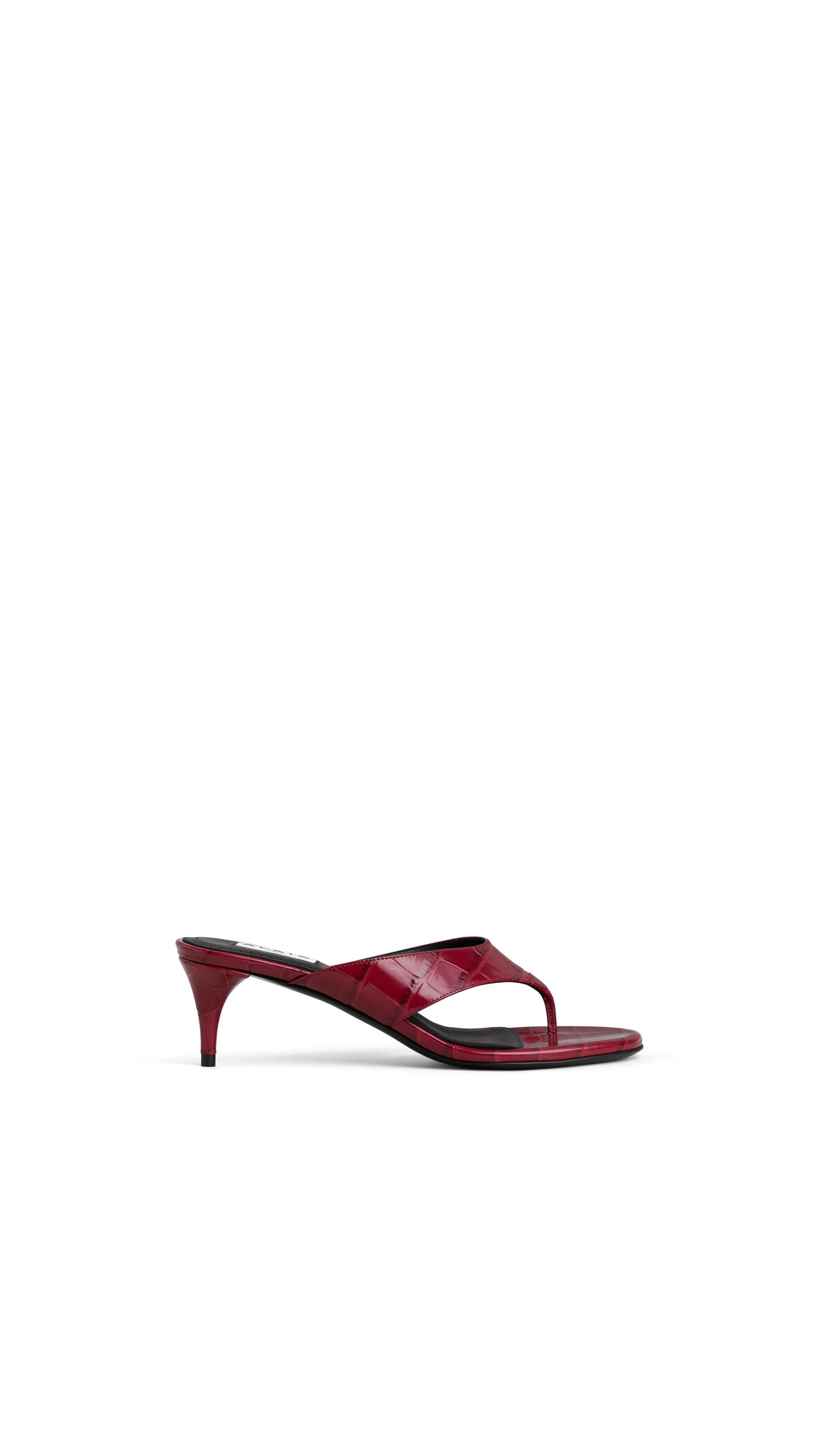 Alaia Thong Mules in Crocodile Embossed Calfskin, Cherry Alaia Thong Mules in Crocodile Embossed Calfskin, Cherry | Mules | Coveti