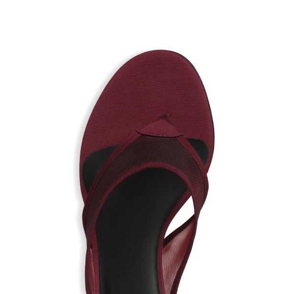 Alaia Thong Mules in Mesh, Bordeaux | Mules | Coveti