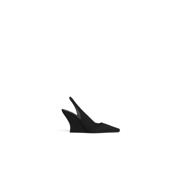 Wave Slingbacks in Suede, Black