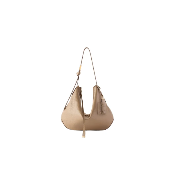 Biscotto Shoulder Bag in Taupe