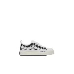 Amiri Stars Court Low Sneakers in Black | Sneakers | Coveti