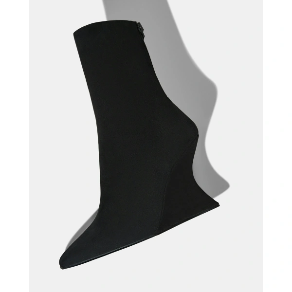 Aquazzura Amore Bootie Wedge 95 in Black, view 3 | Ankle Boots