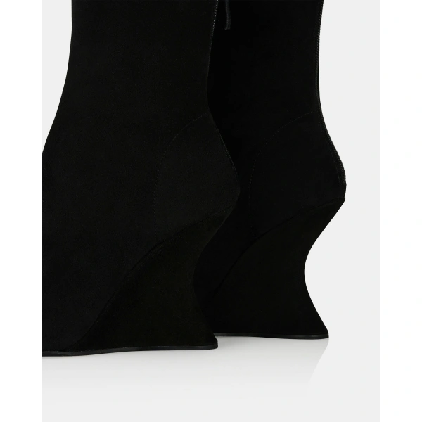 Aquazzura Amore Bootie Wedge 95 in Black, view 4 | Ankle Boots