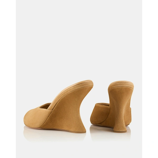 Aquazzura Bisous Wedge 95 in Camel, view 4 | Wedges