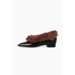 A.W.A.K.E. MODE Leonore Rounded Loafer With Fur Black Brown