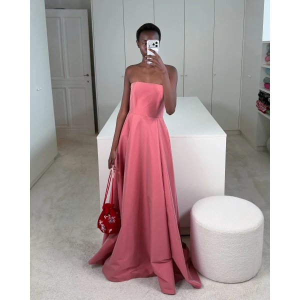 Bernadette Dress Isa in Powder Rose | Maxi Dresses | Coveti