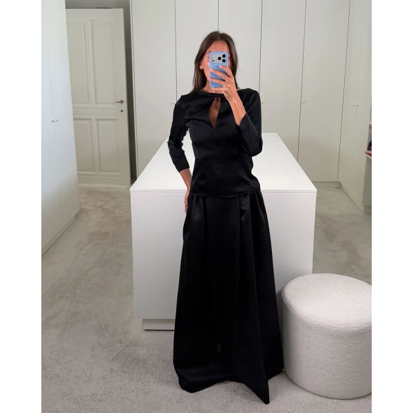 Bernadette Top Romi in Black | Long Sleeve | Coveti