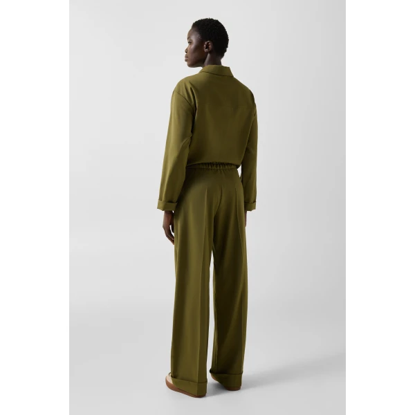 Bogner Elfy Virgin Wool Pleated Trousers in Olive, view 4 | Tailored pants | Coveti