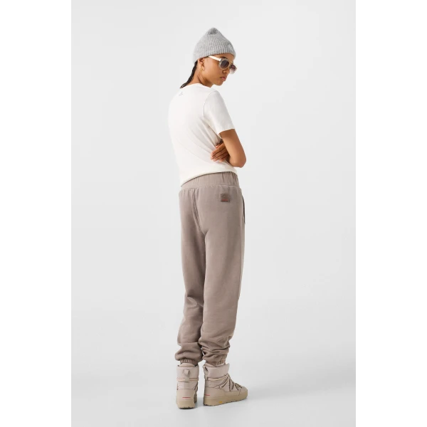 Bogner Ilmi Cotton Joggers in Taupe, view 4 | Sweatpants | Coveti