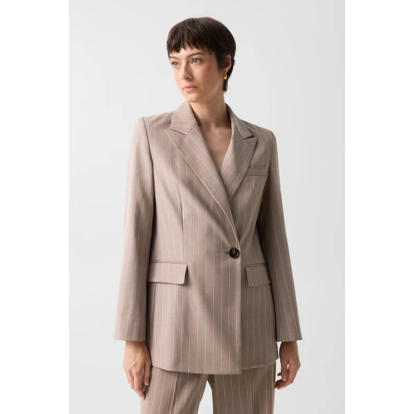 Bogner Janina Virgin Wool Blazer in Camel, view 4 | Blazers | Coveti