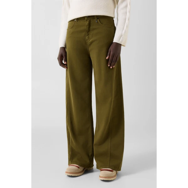 Bogner Lizzy Jeans in Olive, view 3 | Denim | Coveti