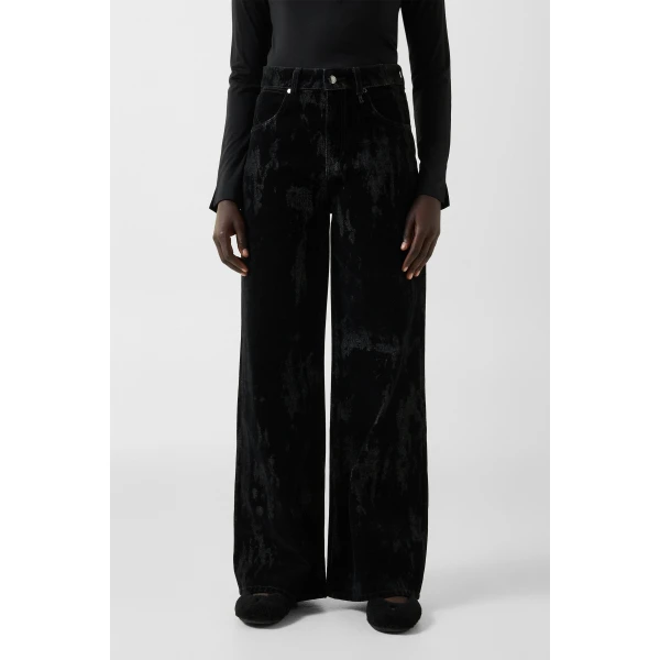 Bogner Lizzy Wide-Fit Jeans in Black, view 3 | Denim | Coveti