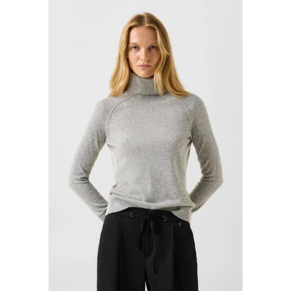 Bogner Vaiana Pure New Wool and Cashmere Jumper in Light Grey, view 3 | Sweaters | Coveti