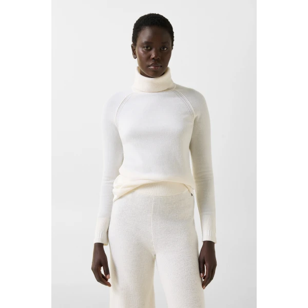 Bogner Vaiana Pure New Wool and Cashmere Jumper in Off White, view 3 | Sweaters | Coveti