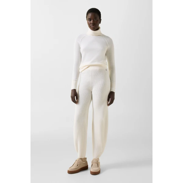 Bogner Vaiana Pure New Wool and Cashmere Jumper in Off White, view 5 | Sweaters | Coveti