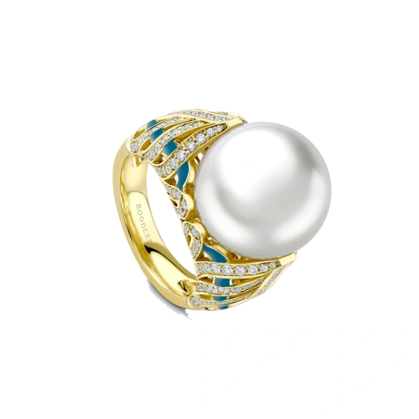 Boodles A Family Journey Copenhagen Pearl Yellow Gold Ring | Fine Rings | Coveti
