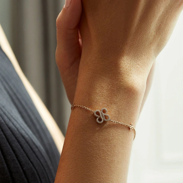 Boodles Be Boodles Yellow Gold Charm Bracelet | Fine Bracelets | Coveti