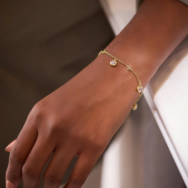 Boodles Beach Large Yellow Gold Diamond Bracelet | Fine Bracelets | Coveti