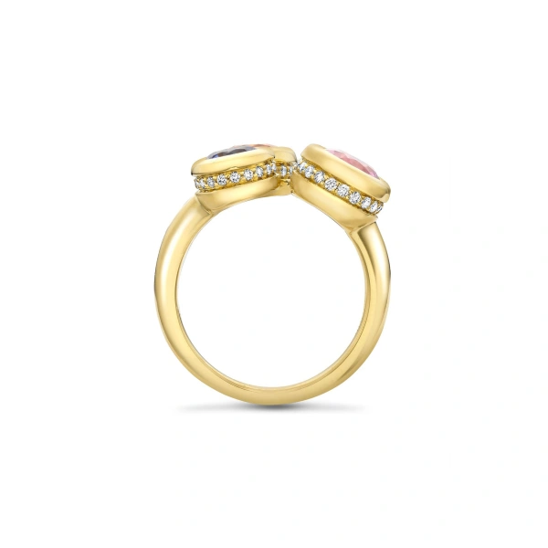 Boodles Beach Three Stone Sapphire Garnet Tanzanite Yellow Gold Ring | Fine Rings | Coveti