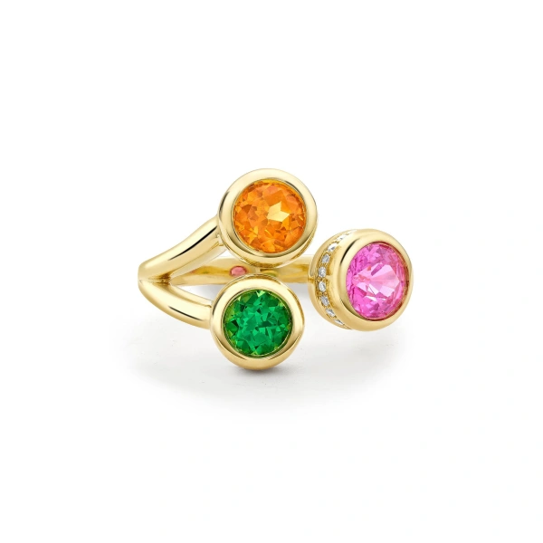 Boodles Beach Three Stone Sapphire Garnet Tsavorite Yellow Gold Ring | Fine Rings | Coveti